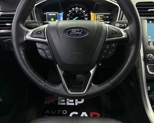 Форд Фьюжн 2017 в Одессе на Automoto.ua Серый Форд Фьюжн, объемом двигателя 2 л и пробегом 78 тыс. км за 15800 $, фото 27 на Automoto.ua