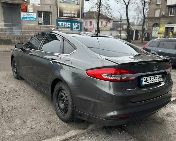 Сірий Форд Фьюжен, об'ємом двигуна 2.49 л та пробігом 130 тис. км за 12000 $, фото 7 на Automoto.ua