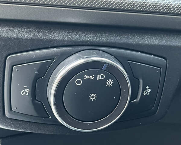 Сірий Форд Фьюжен, об'ємом двигуна 2 л та пробігом 173 тис. км за 16500 $, фото 33 на Automoto.ua