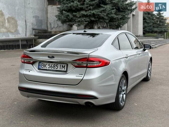 Сірий Форд Фьюжен, об'ємом двигуна 1.5 л та пробігом 198 тис. км за 9500 $, фото 21 на Automoto.ua