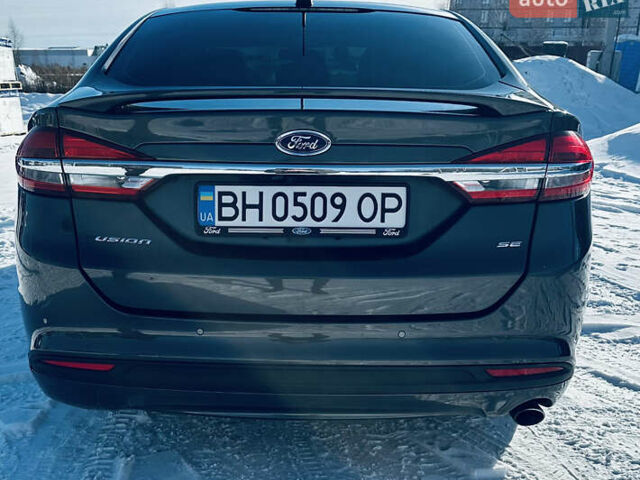 Сірий Форд Фьюжен, об'ємом двигуна 2.49 л та пробігом 138 тис. км за 9000 $, фото 4 на Automoto.ua