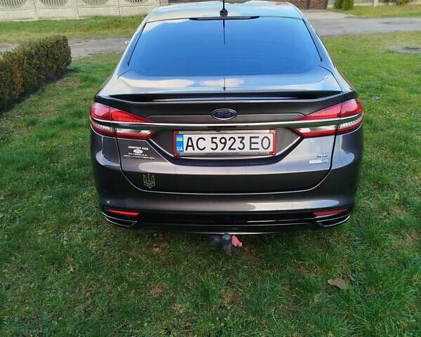 Сірий Форд Фьюжен, об'ємом двигуна 2 л та пробігом 128 тис. км за 14400 $, фото 5 на Automoto.ua