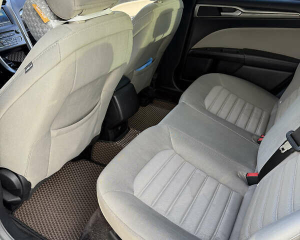 Серый Форд Фьюжн, объемом двигателя 2.5 л и пробегом 179 тыс. км за 10500 $, фото 14 на Automoto.ua