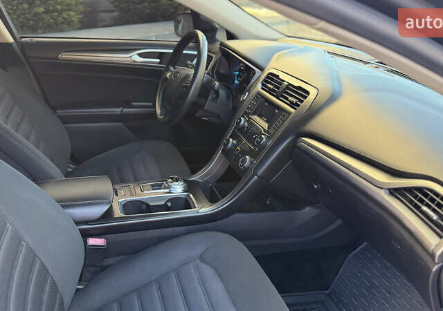 Сірий Форд Фьюжен, об'ємом двигуна 2.5 л та пробігом 121 тис. км за 11999 $, фото 34 на Automoto.ua