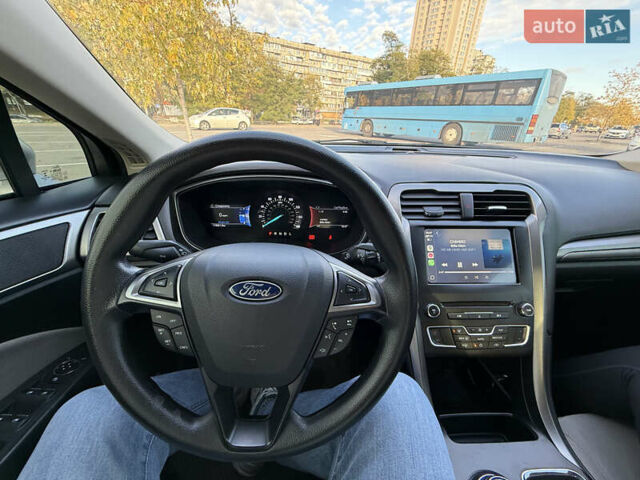 Серый Форд Фьюжн, объемом двигателя 2.5 л и пробегом 179 тыс. км за 10500 $, фото 8 на Automoto.ua