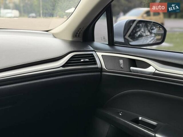 Сірий Форд Фьюжен, об'ємом двигуна 1.5 л та пробігом 198 тис. км за 9500 $, фото 61 на Automoto.ua