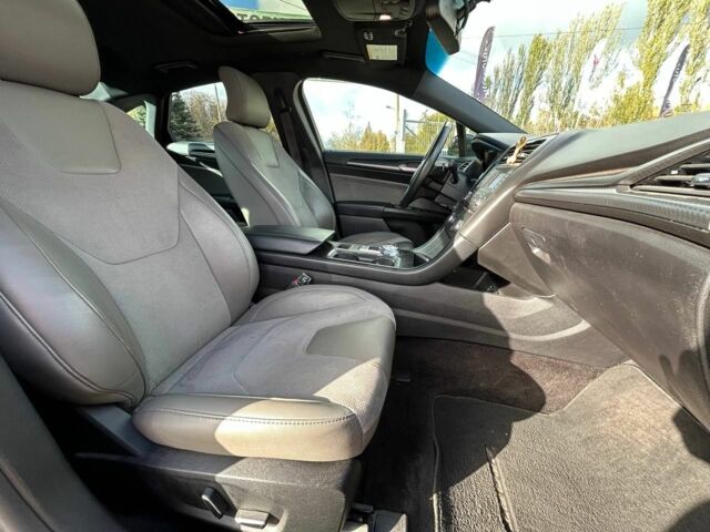 Форд Фьюжн 2017 в Кривом Роге на Automoto.ua Серый Форд Фьюжн, объемом двигателя 2.7 л и пробегом 95 тыс. км за 13500 $, фото 18 на Automoto.ua