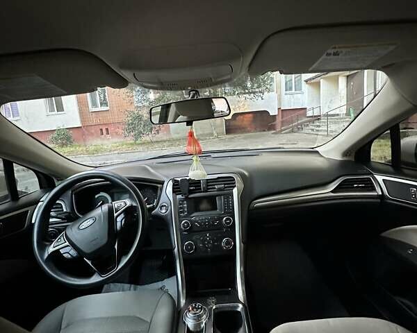 Форд Фьюжн 2017 в Львове на Automoto.ua Серый Форд Фьюжн, объемом двигателя 2.5 л и пробегом 155 тыс. км за 11500 $, фото 29 на Automoto.ua