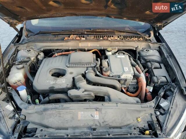 Сірий Форд Фьюжен, об'ємом двигуна 2 л та пробігом 123 тис. км за 1800 $, фото 10 на Automoto.ua