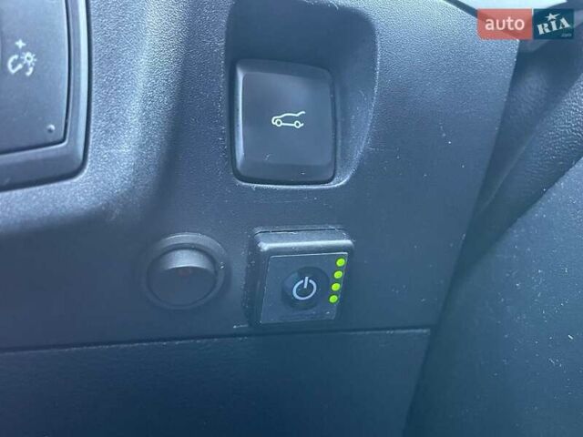 Форд Фьюжн 2017 в Киеве на Automoto.ua Серый Форд Фьюжн, объемом двигателя 2.49 л и пробегом 161 тыс. км за 15490 $, фото 28 на Automoto.ua