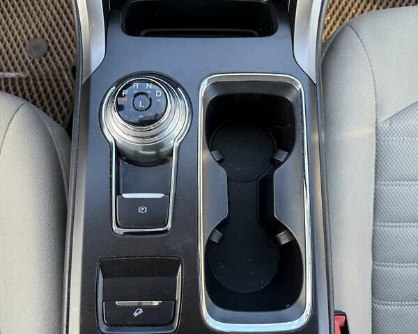 Серый Форд Фьюжн, объемом двигателя 2.5 л и пробегом 179 тыс. км за 10500 $, фото 16 на Automoto.ua