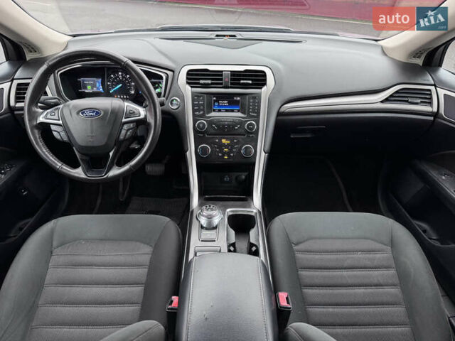 Серый Форд Фьюжн, объемом двигателя 2 л и пробегом 195 тыс. км за 12300 $, фото 18 на Automoto.ua