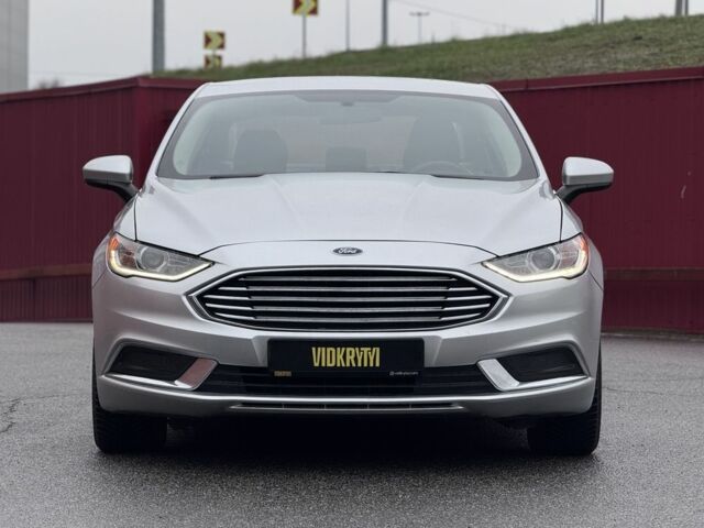 Серый Форд Фьюжн, объемом двигателя 2 л и пробегом 195 тыс. км за 12300 $, фото 1 на Automoto.ua