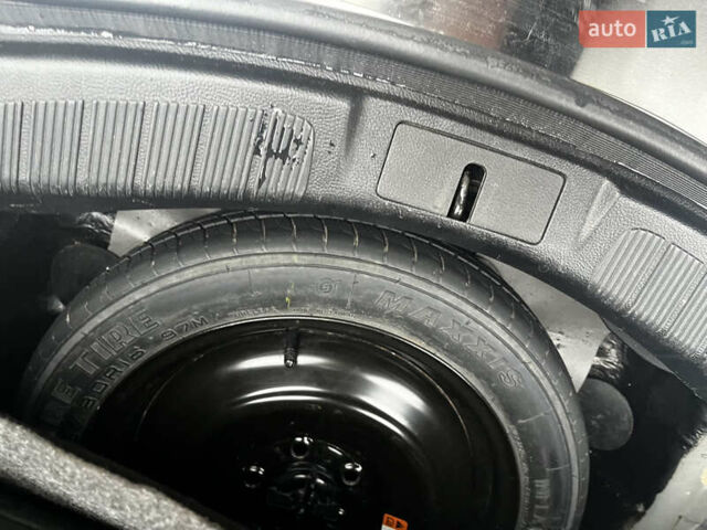 Серый Форд Фьюжн, объемом двигателя 2 л и пробегом 146 тыс. км за 13800 $, фото 76 на Automoto.ua