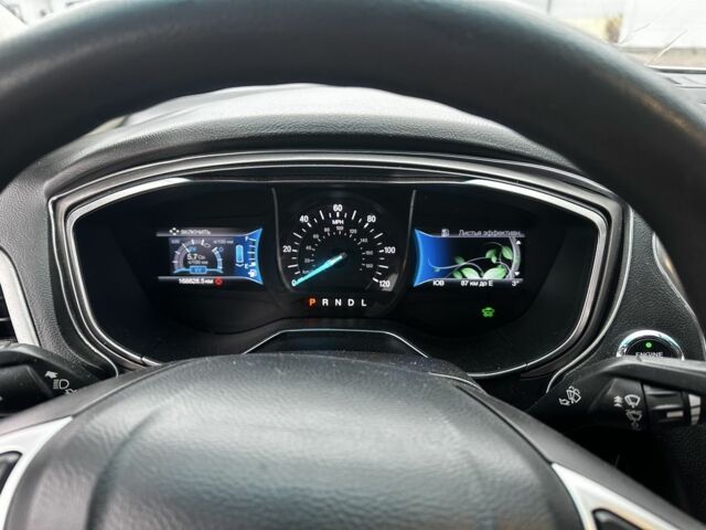 Сірий Форд Фьюжен, об'ємом двигуна 2 л та пробігом 184 тис. км за 13500 $, фото 7 на Automoto.ua