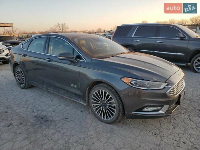 Сірий Форд Фьюжен, об'ємом двигуна 2 л та пробігом 123 тис. км за 1800 $, фото 3 на Automoto.ua