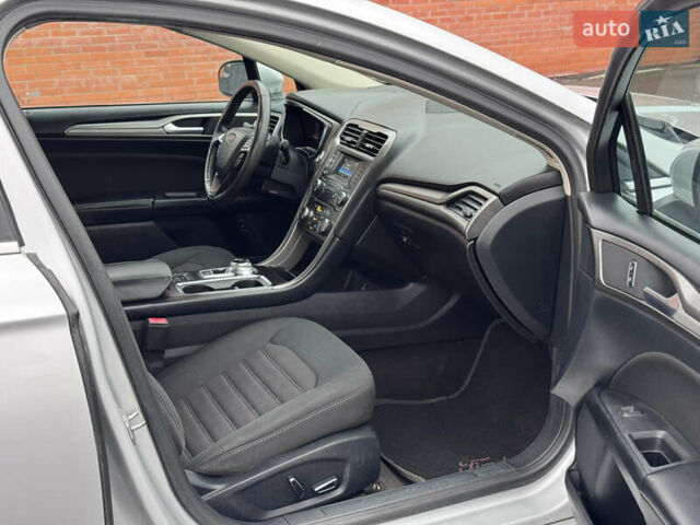 Серый Форд Фьюжн, объемом двигателя 2 л и пробегом 195 тыс. км за 12300 $, фото 34 на Automoto.ua
