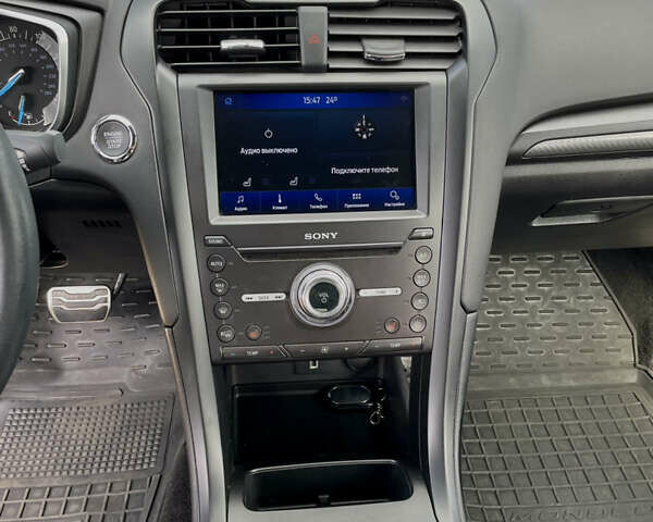 Серый Форд Фьюжн, объемом двигателя 2.69 л и пробегом 20 тыс. км за 20999 $, фото 7 на Automoto.ua