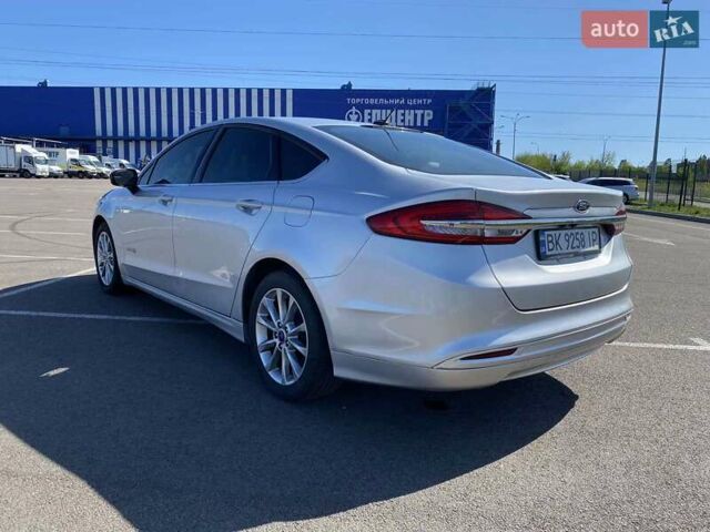 Серый Форд Фьюжн, объемом двигателя 2 л и пробегом 120 тыс. км за 12000 $, фото 12 на Automoto.ua