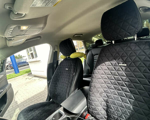 Серый Форд Фьюжн, объемом двигателя 2 л и пробегом 88 тыс. км за 14900 $, фото 2 на Automoto.ua