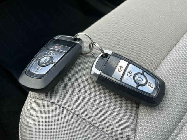 Серый Форд Фьюжн, объемом двигателя 2 л и пробегом 122 тыс. км за 14500 $, фото 14 на Automoto.ua