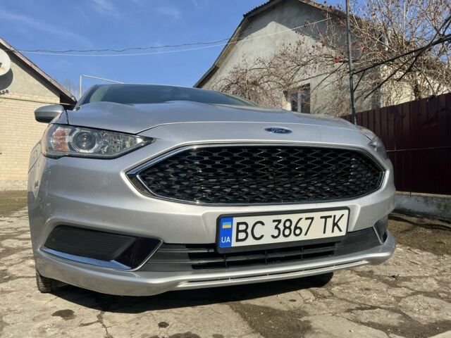 Серый Форд Фьюжн, объемом двигателя 2 л и пробегом 207 тыс. км за 13000 $, фото 11 на Automoto.ua