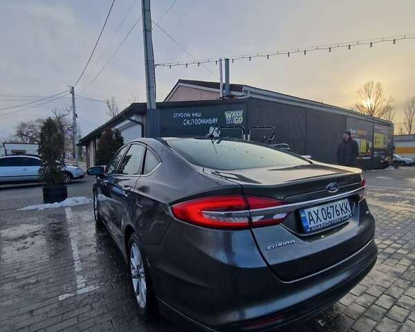 Серый Форд Фьюжн, объемом двигателя 2.5 л и пробегом 185 тыс. км за 12000 $, фото 1 на Automoto.ua