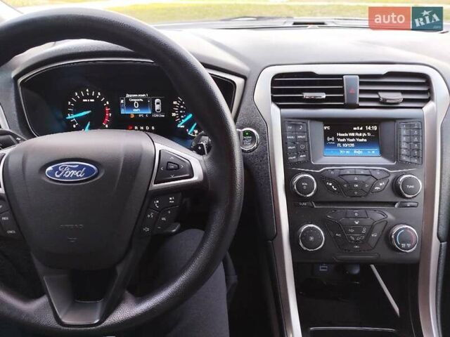 Сірий Форд Фьюжен, об'ємом двигуна 1.5 л та пробігом 152 тис. км за 10200 $, фото 1 на Automoto.ua