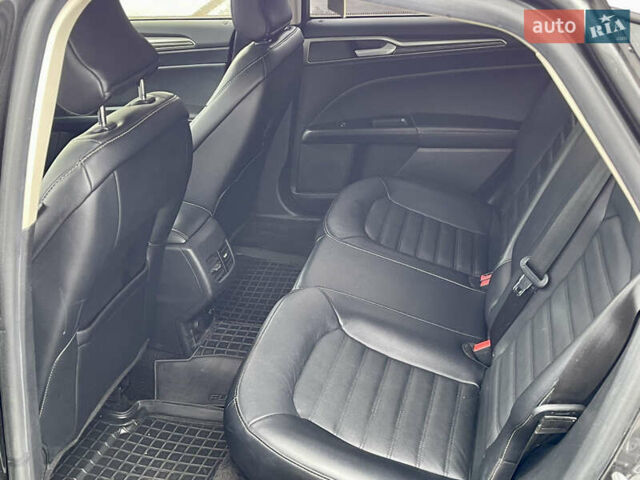 Серый Форд Фьюжн, объемом двигателя 2 л и пробегом 133 тыс. км за 15300 $, фото 16 на Automoto.ua