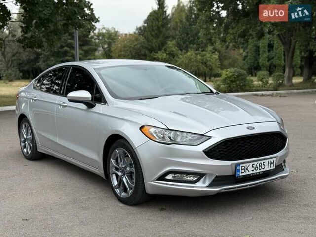 Сірий Форд Фьюжен, об'ємом двигуна 1.5 л та пробігом 198 тис. км за 9500 $, фото 11 на Automoto.ua