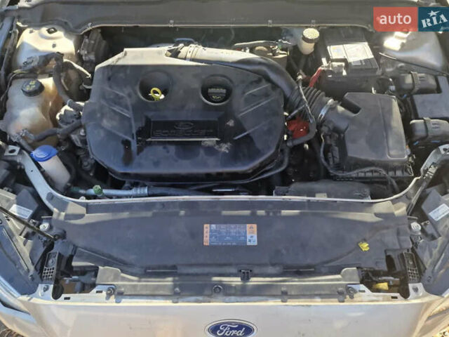 Серый Форд Фьюжн, объемом двигателя 0 л и пробегом 135 тыс. км за 10500 $, фото 11 на Automoto.ua