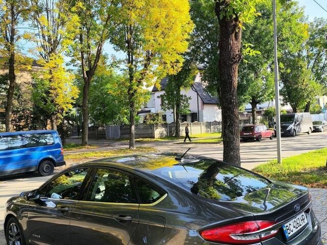 Сірий Форд Фьюжен, об'ємом двигуна 2 л та пробігом 92 тис. км за 12300 $, фото 17 на Automoto.ua