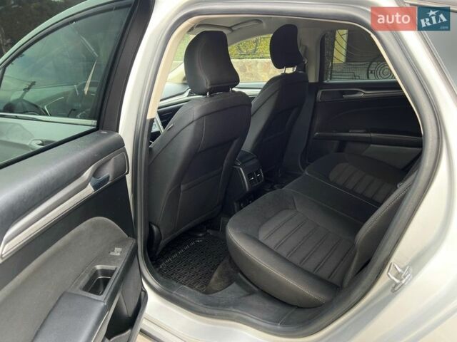 Сірий Форд Фьюжен, об'ємом двигуна 2 л та пробігом 155 тис. км за 14500 $, фото 16 на Automoto.ua