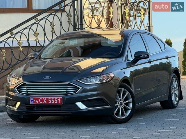 Сірий Форд Фьюжен, об'ємом двигуна 2 л та пробігом 214 тис. км за 10950 $, фото 1 на Automoto.ua