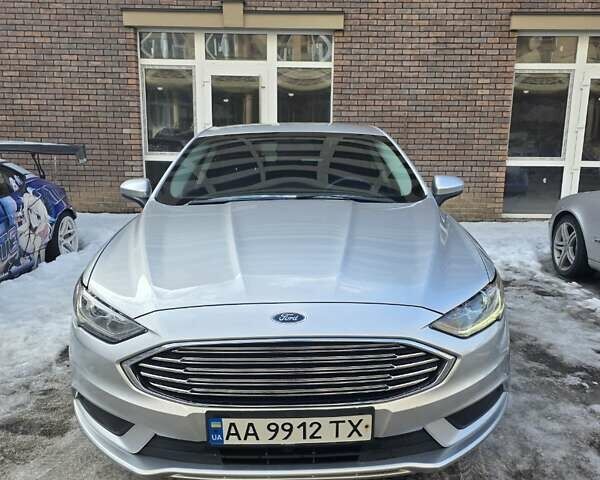 Сірий Форд Фьюжен, об'ємом двигуна 2 л та пробігом 108 тис. км за 16500 $, фото 2 на Automoto.ua