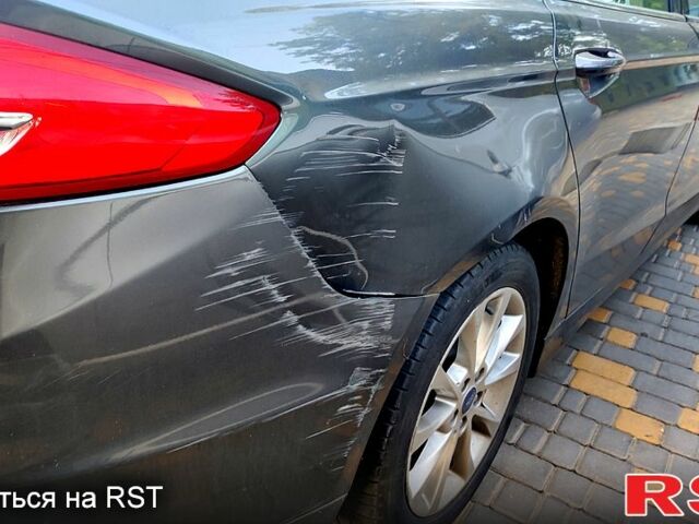 Сірий Форд Фьюжен, об'ємом двигуна 20 л та пробігом 170 тис. км за 13000 $, фото 1 на Automoto.ua