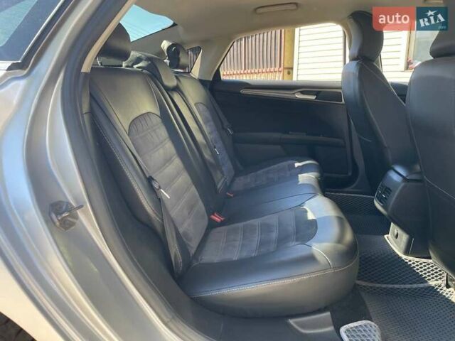 Форд Фьюжен 2017 у Києві на Automoto.ua Сірий Форд Фьюжен, об'ємом двигуна 2.5 л та пробігом 161 тис. км за 16490 $, фото 10 на Automoto.ua