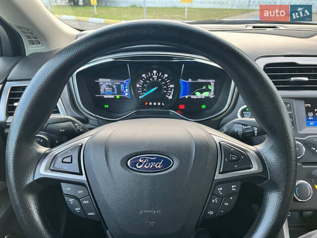 Сірий Форд Фьюжен, об'ємом двигуна 2 л та пробігом 123 тис. км за 14000 $, фото 25 на Automoto.ua