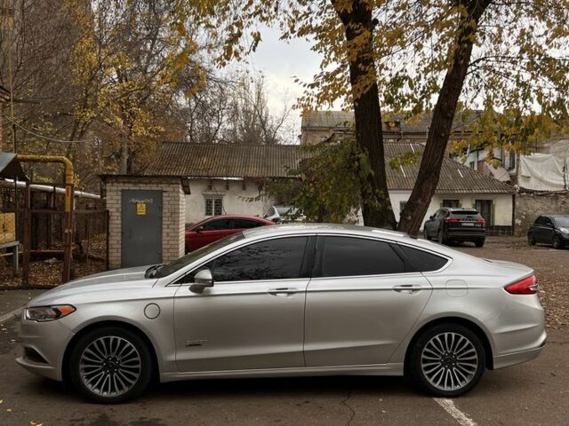 Серый Форд Фьюжн, объемом двигателя 2 л и пробегом 188 тыс. км за 12100 $, фото 5 на Automoto.ua