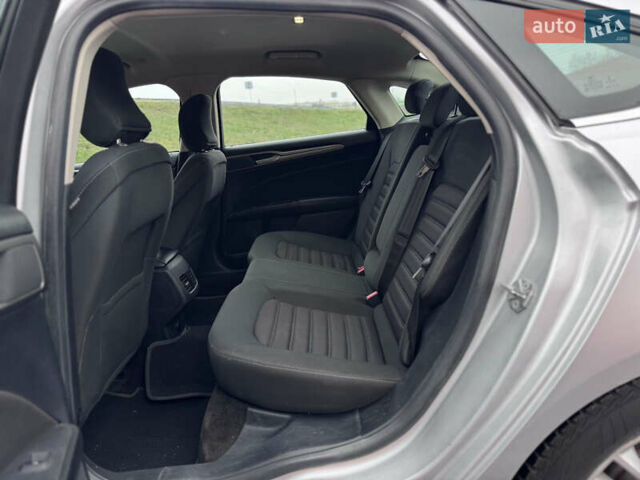 Серый Форд Фьюжн, объемом двигателя 2 л и пробегом 195 тыс. км за 12300 $, фото 30 на Automoto.ua