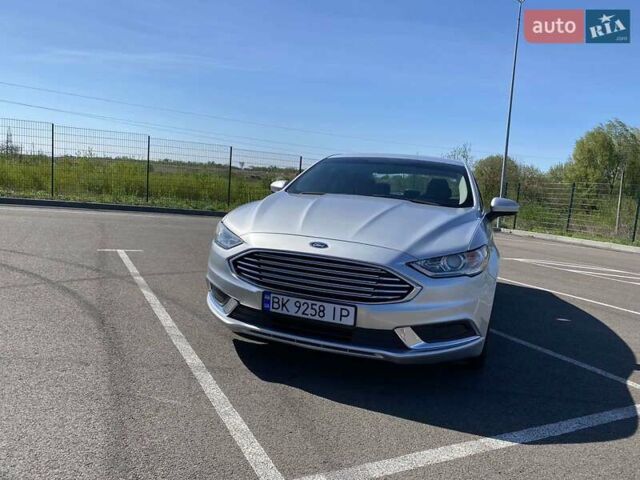 Серый Форд Фьюжн, объемом двигателя 2 л и пробегом 120 тыс. км за 12000 $, фото 11 на Automoto.ua