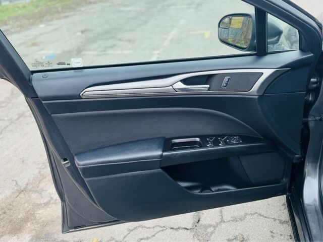 Сірий Форд Фьюжен, об'ємом двигуна 1.5 л та пробігом 92 тис. км за 6300 $, фото 17 на Automoto.ua