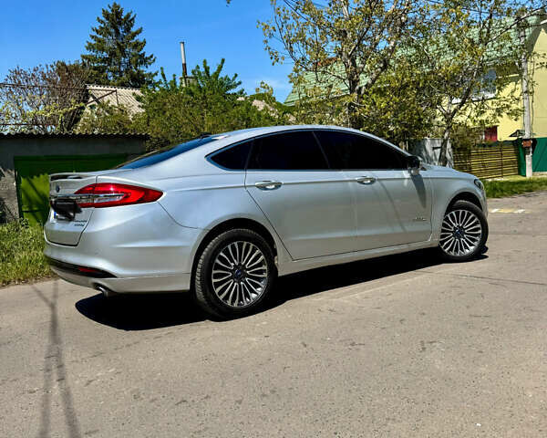 Сірий Форд Фьюжен, об'ємом двигуна 2 л та пробігом 230 тис. км за 15500 $, фото 19 на Automoto.ua