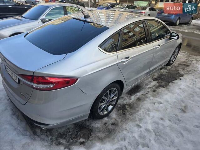 Сірий Форд Фьюжен, об'ємом двигуна 2 л та пробігом 108 тис. км за 16500 $, фото 1 на Automoto.ua