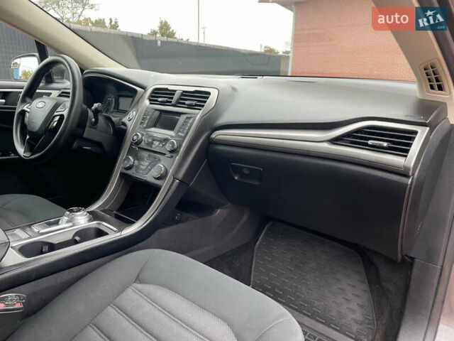 Серый Форд Фьюжн, объемом двигателя 2.49 л и пробегом 119 тыс. км за 10400 $, фото 44 на Automoto.ua