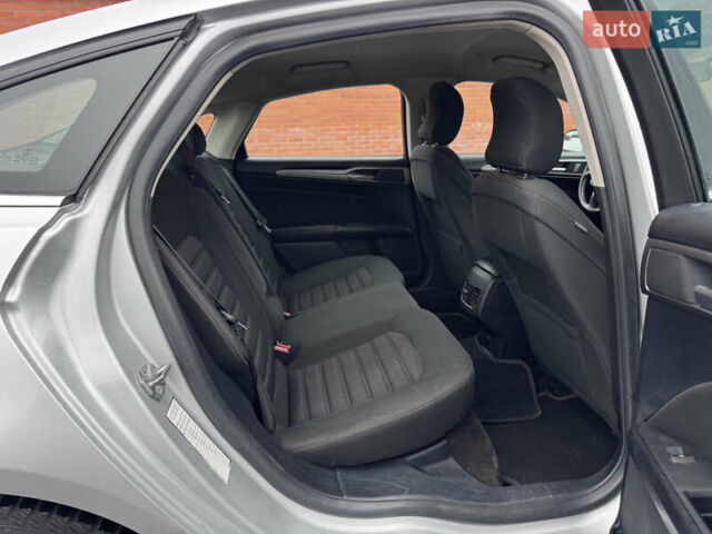 Серый Форд Фьюжн, объемом двигателя 2 л и пробегом 195 тыс. км за 12300 $, фото 33 на Automoto.ua