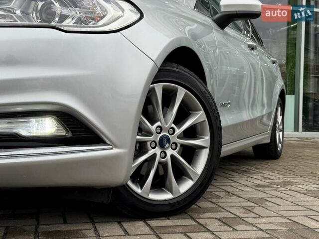 Форд Фьюжн 2017 в Киеве на Automoto.ua Серый Форд Фьюжн, объемом двигателя 2 л и пробегом 159 тыс. км за 12999 $, фото 9 на Automoto.ua