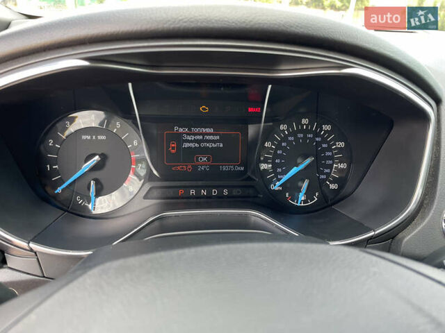 Серый Форд Фьюжн, объемом двигателя 2.69 л и пробегом 20 тыс. км за 20999 $, фото 4 на Automoto.ua