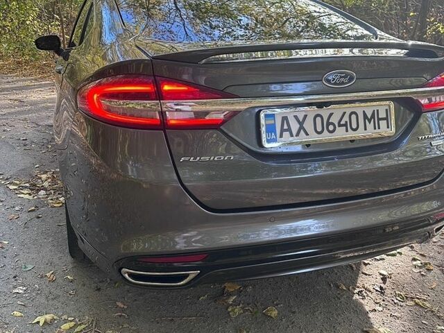 Сірий Форд Фьюжен, об'ємом двигуна 2 л та пробігом 122 тис. км за 13300 $, фото 6 на Automoto.ua