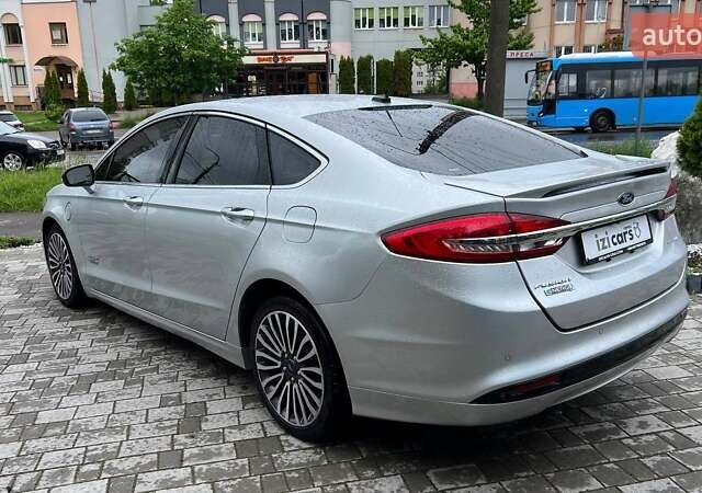 Форд Фьюжн 2017 в Львове на Automoto.ua Серый Форд Фьюжн, объемом двигателя 2 л и пробегом 147 тыс. км за 15999 $, фото 4 на Automoto.ua
